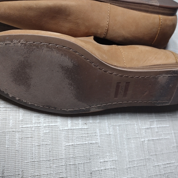 Toms Darcy Women's Tan Brown Suede Slip On Flats Size 6.5 - Picture 8 of 9